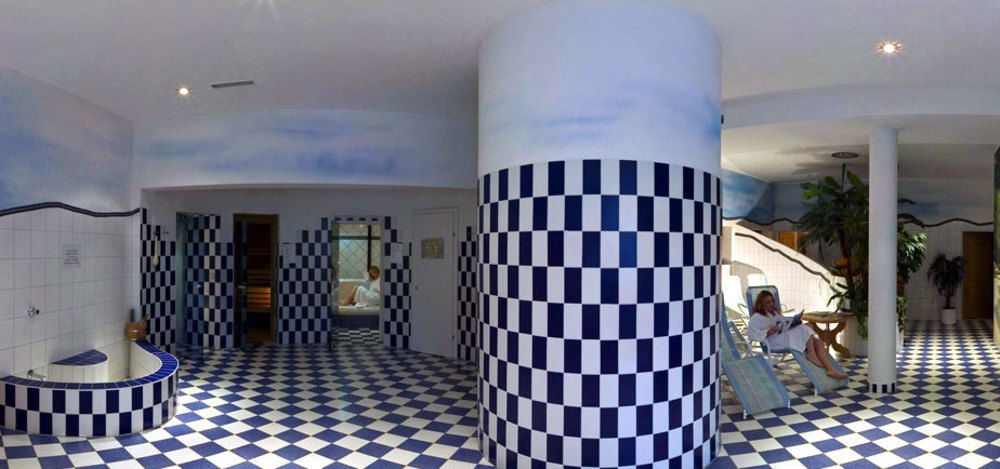 Hotel Post Hoenigwirt Kirchschlag in der Buckligen Welt Esterno foto
