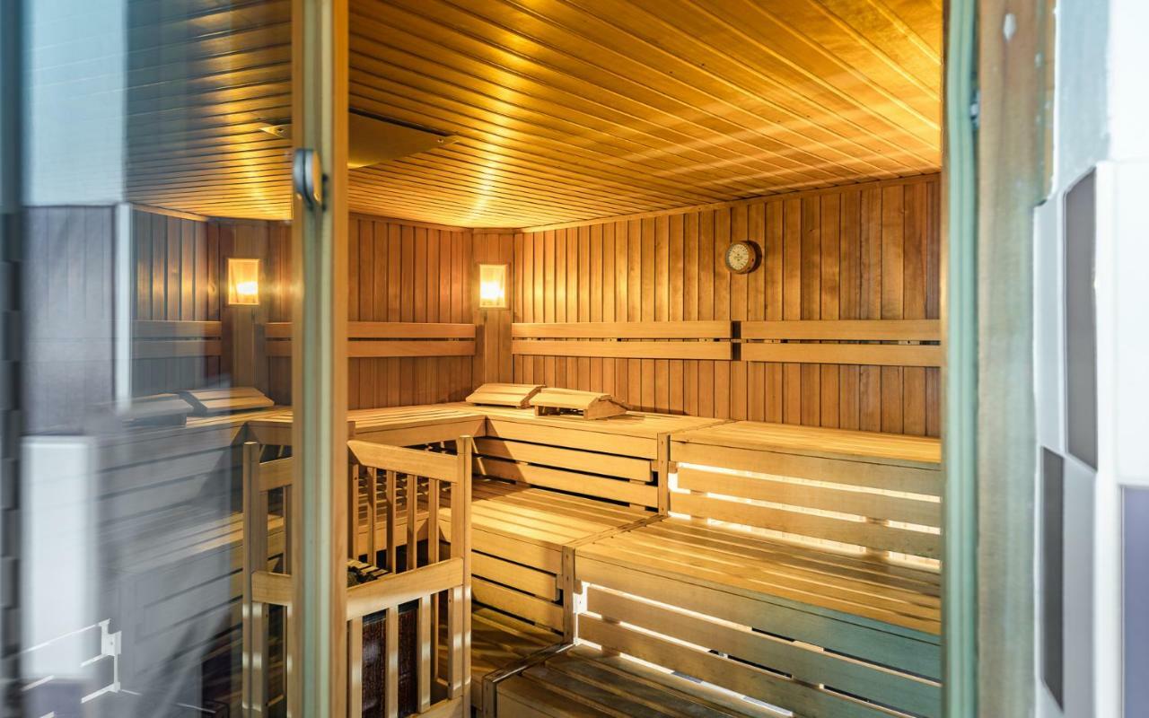 Hotel Post Hoenigwirt Kirchschlag in der Buckligen Welt Esterno foto